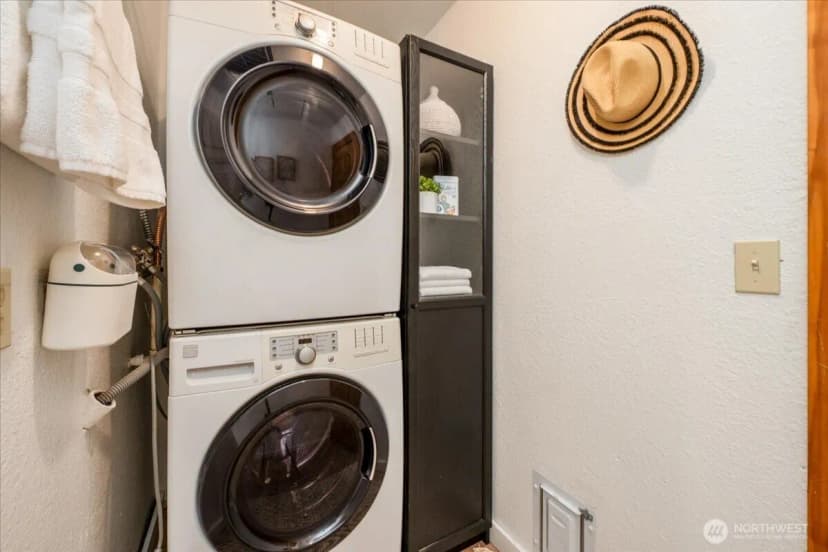 Property photo for 1419 S 129th Street, Burien photo 28