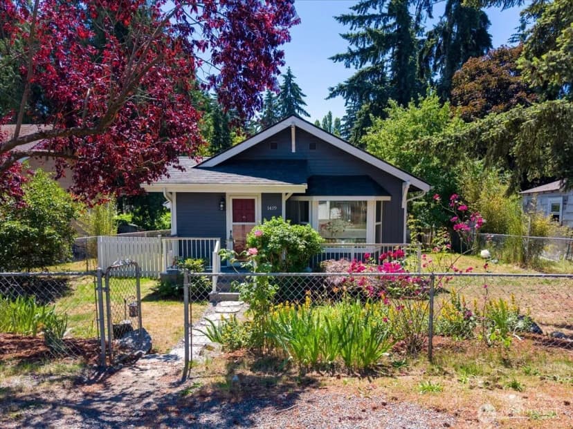 Property photo for 1419 S 129th Street, Burien photo 6