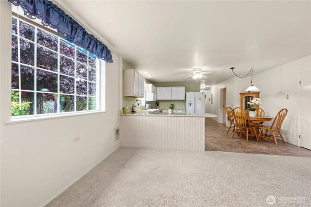 Property photo for 313 Sid Snyder Drive E, Long Beach photo 5