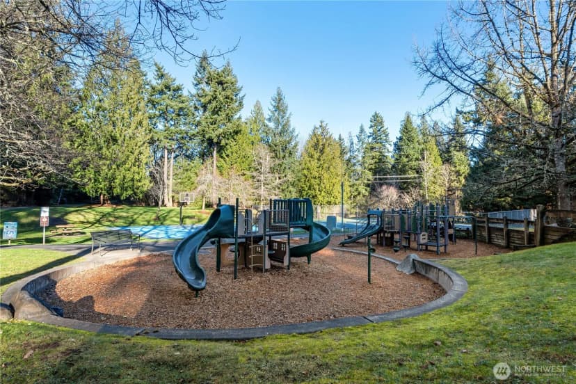 Property photo for 21842 Ne 30th Place, Sammamish photo 39