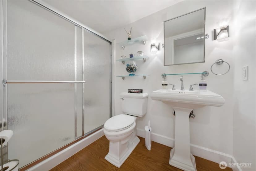 Property photo for 21842 Ne 30th Place, Sammamish photo 10