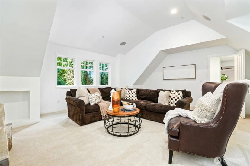 Property photo for 1406 218th Avenue Ne, Sammamish photo 22