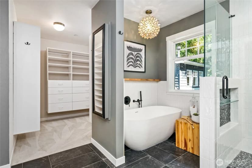 Property photo for 1406 218th Avenue Ne, Sammamish photo 27