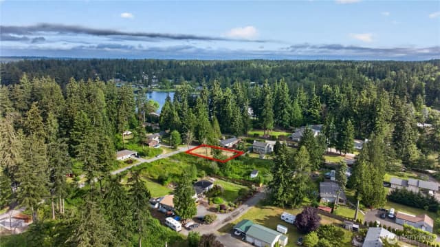 Property photo for 37610 47th Avenue S, Auburn photo 2