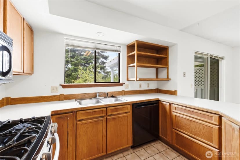 Property photo for 1025 Nevada Street, Bellingham photo 9