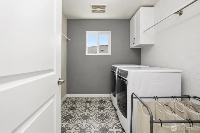 Property photo for 6404 Stuart Place Se, Auburn photo 18