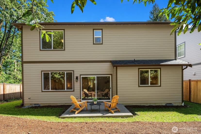 Property photo for 10702 Se 170th Place, Renton photo 14