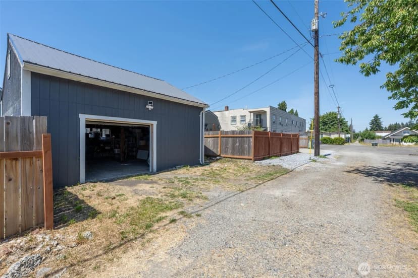 Property photo for 112 S Gold Street, Centralia photo 29