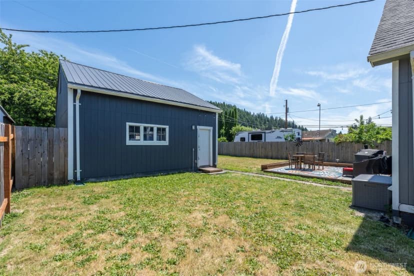 Property photo for 112 S Gold Street, Centralia photo 26