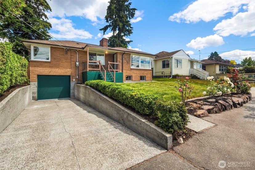 Property photo for 12742 Palatine Avenue N, Seattle photo 28