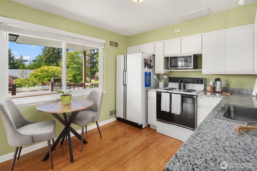 Property photo for 12742 Palatine Avenue N, Seattle photo 8