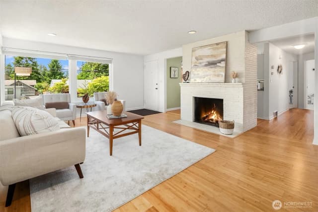 Property photo for 12742 Palatine Avenue N, Seattle photo 3