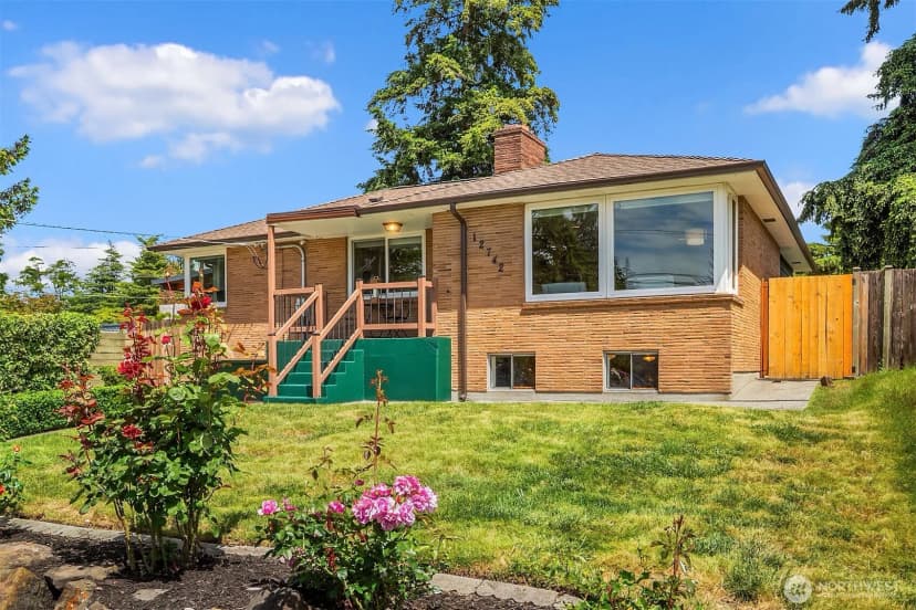 Property photo for 12742 Palatine Avenue N, Seattle photo 27