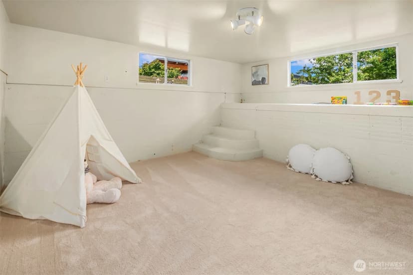 Property photo for 12742 Palatine Avenue N, Seattle photo 19