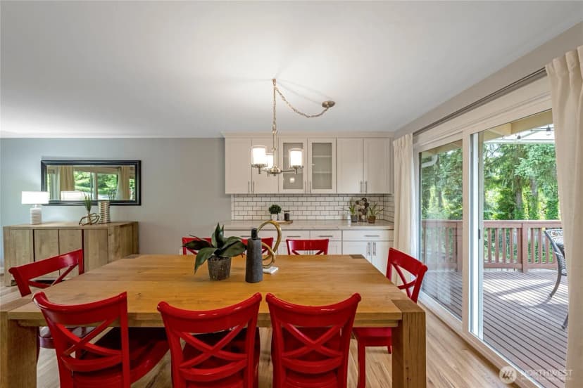 Property photo for 3401 79th Avenue Se, Mercer Island photo 9