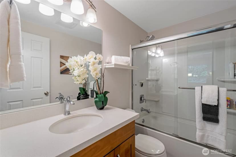 Property photo for 3401 79th Avenue Se, Mercer Island photo 18