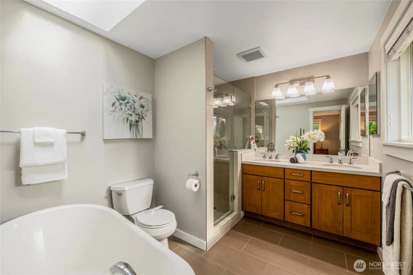 Property photo for 3401 79th Avenue Se, Mercer Island photo 15