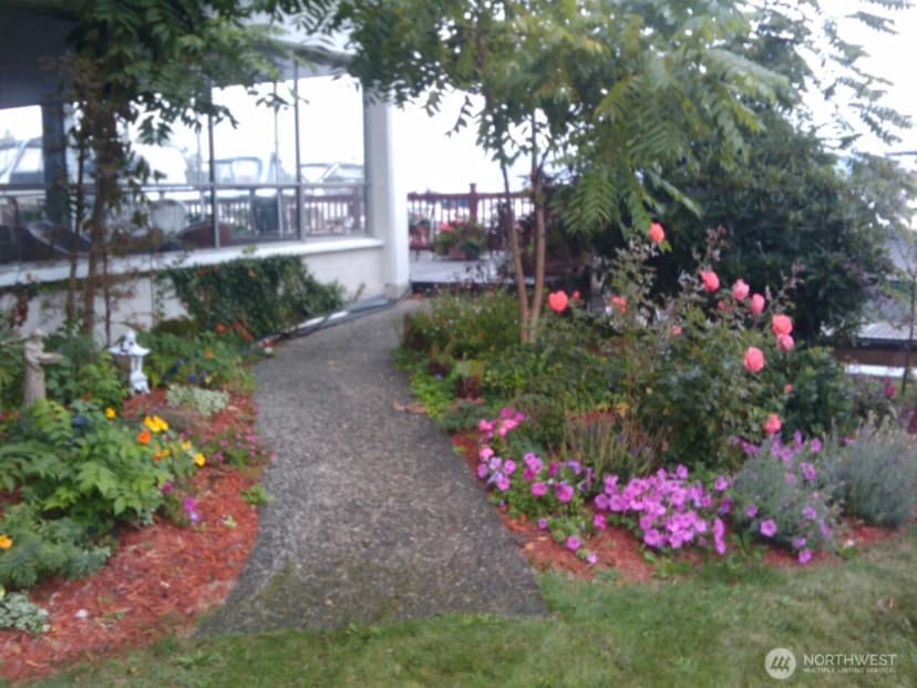 Property photo for 9030 Seward Park Avenue S #202, Seattle photo 26