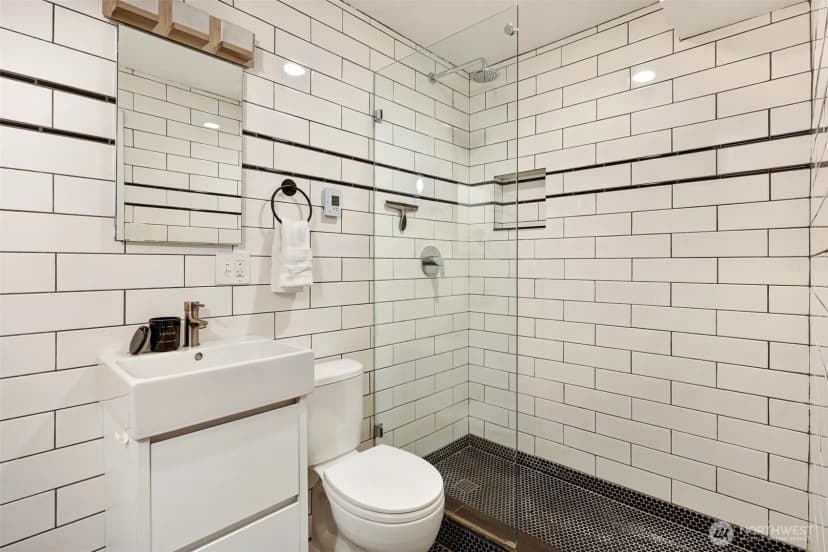 Property photo for 1110 E Denny, Seattle photo 31