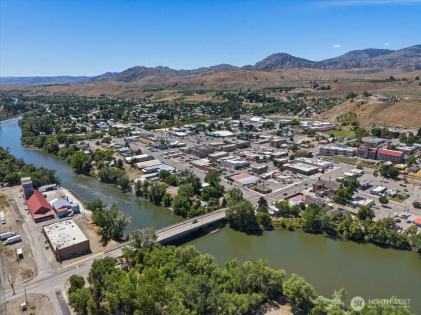 Property photo for 203 2nd Avenue S, Okanogan photo 9