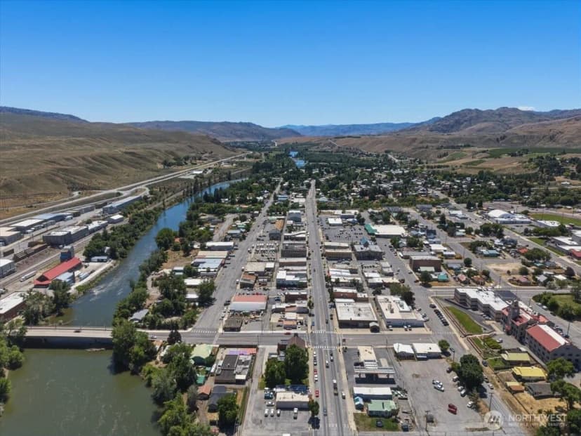 Property photo for 203 2nd Avenue S, Okanogan photo 6