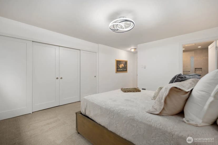 Property photo for 1727 Harbor Avenue Sw #n401, Seattle photo 18