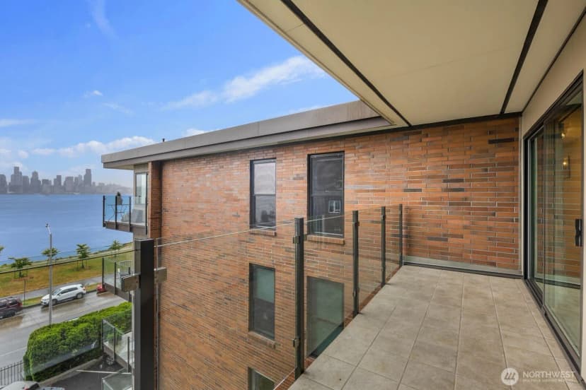 Property photo for 1727 Harbor Avenue Sw #n401, Seattle photo 26