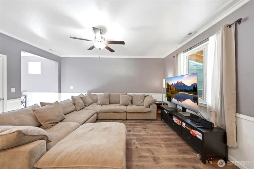 Property photo for 32525 Marguerite Lane, Sultan photo 8