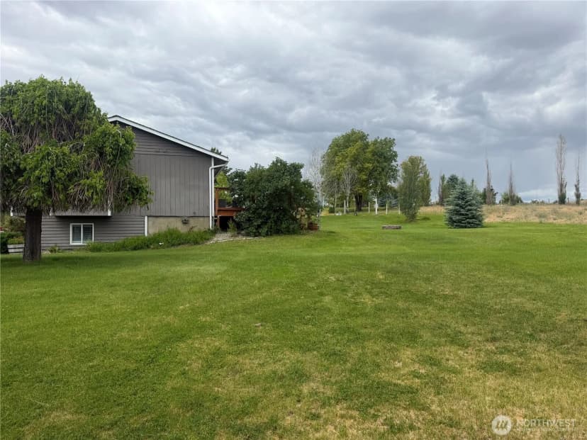 Property photo for 324 Omak River Road, Omak photo 32