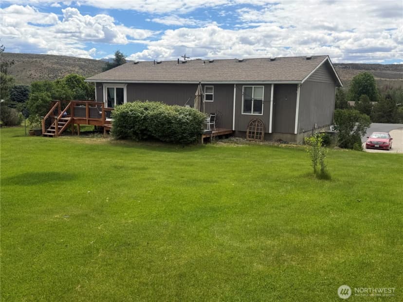 Property photo for 324 Omak River Road, Omak photo 37
