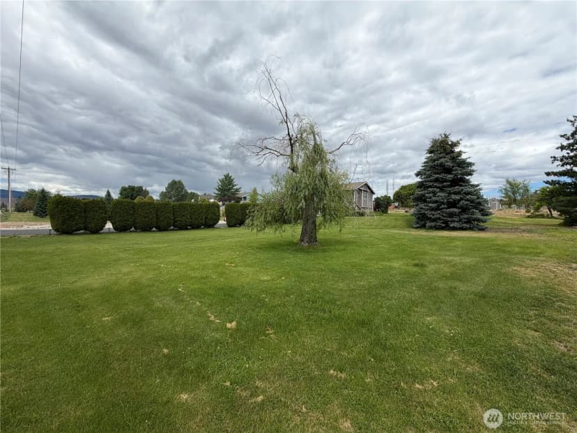 Property photo for 324 Omak River Road, Omak photo 31