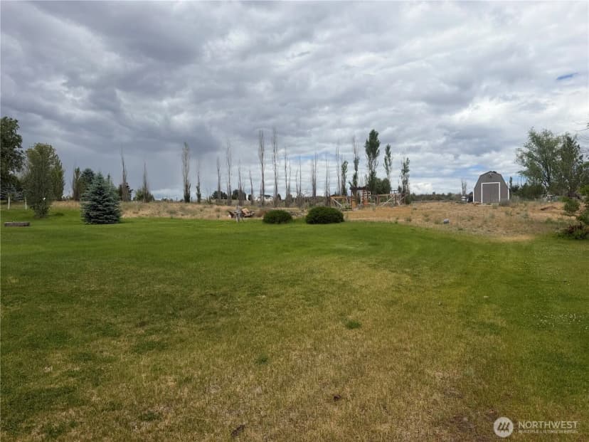 Property photo for 324 Omak River Road, Omak photo 33