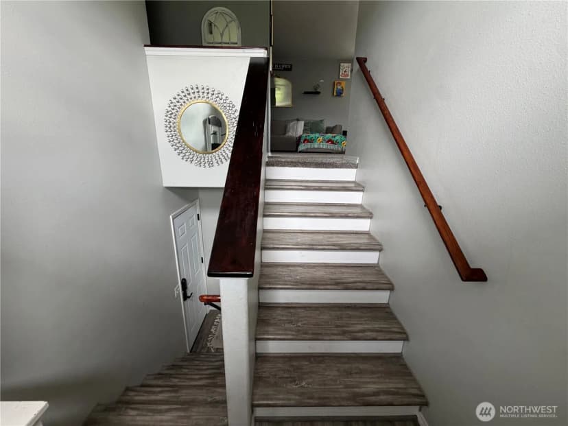 Property photo for 324 Omak River Road, Omak photo 3