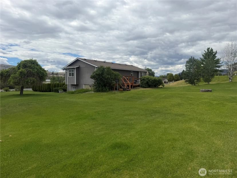 Property photo for 324 Omak River Road, Omak photo 34