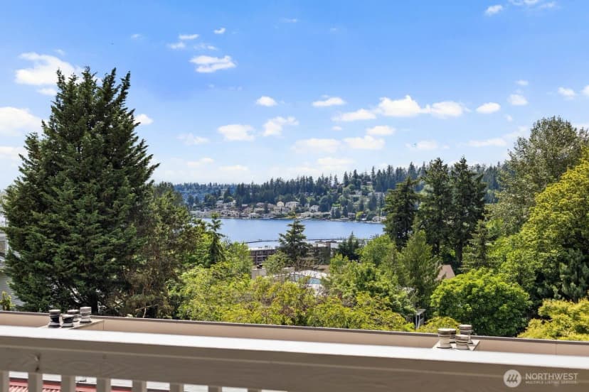Property photo for 11630 100th Avenue Ne #b319, Kirkland photo 29
