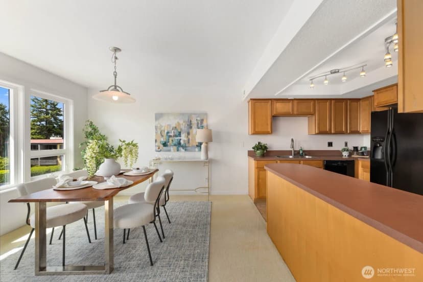 Property photo for 11630 100th Avenue Ne #b319, Kirkland photo 11