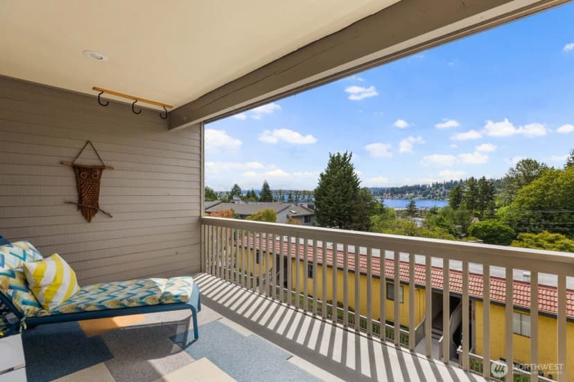Property photo for 11630 100th Avenue Ne #b319, Kirkland photo 27