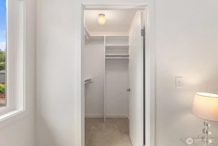 Property photo for 11630 100th Avenue Ne #b319, Kirkland photo 20