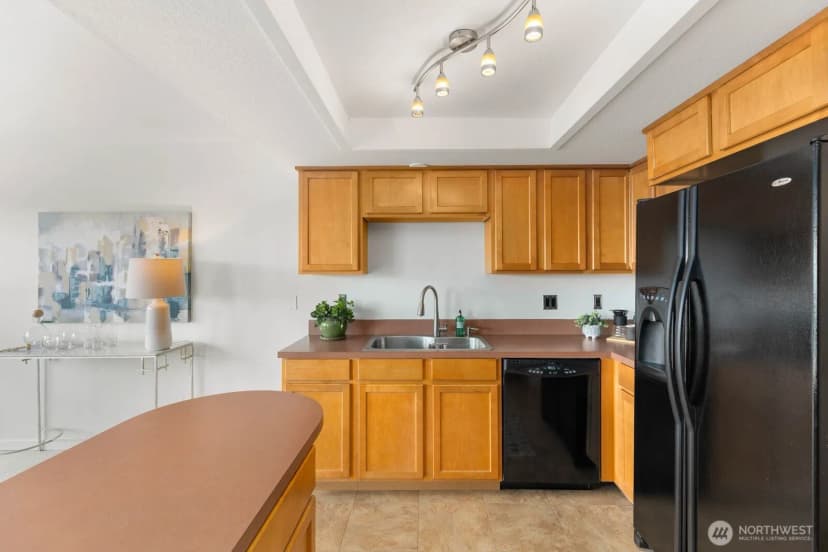 Property photo for 11630 100th Avenue Ne #b319, Kirkland photo 13