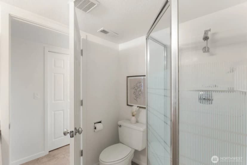 Property photo for 11630 100th Avenue Ne #b319, Kirkland photo 26