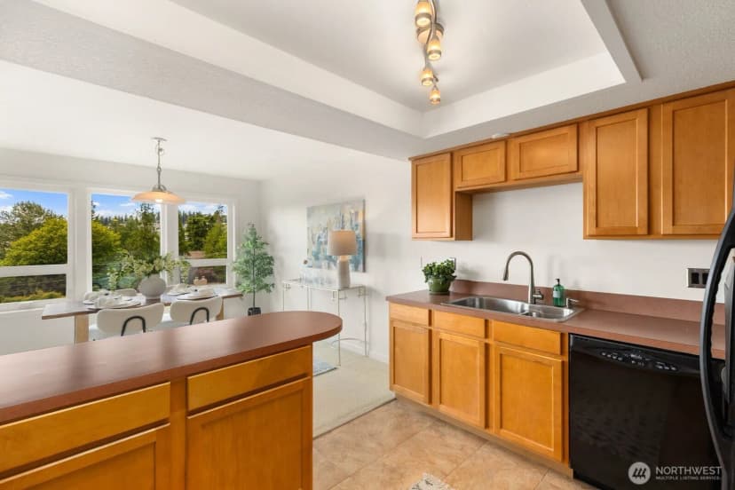 Property photo for 11630 100th Avenue Ne #b319, Kirkland photo 12