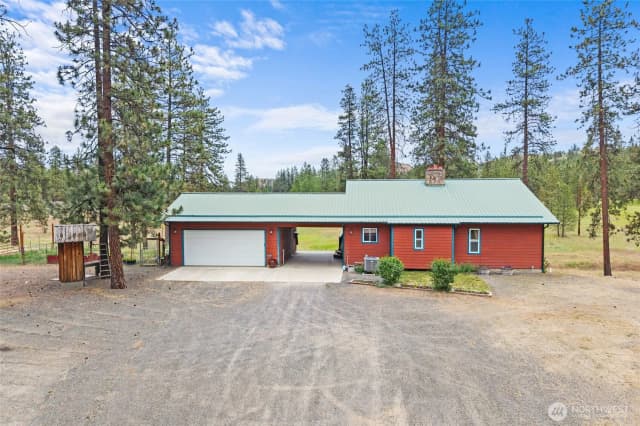 Property photo for 40048 403 Cayuse Cove E, Davenport