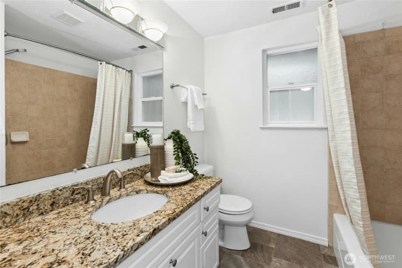 Property photo for 3211 W Ames Lake Drive Ne, Redmond photo 20