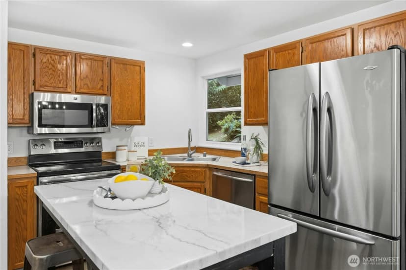 Property photo for 3211 W Ames Lake Drive Ne, Redmond photo 9