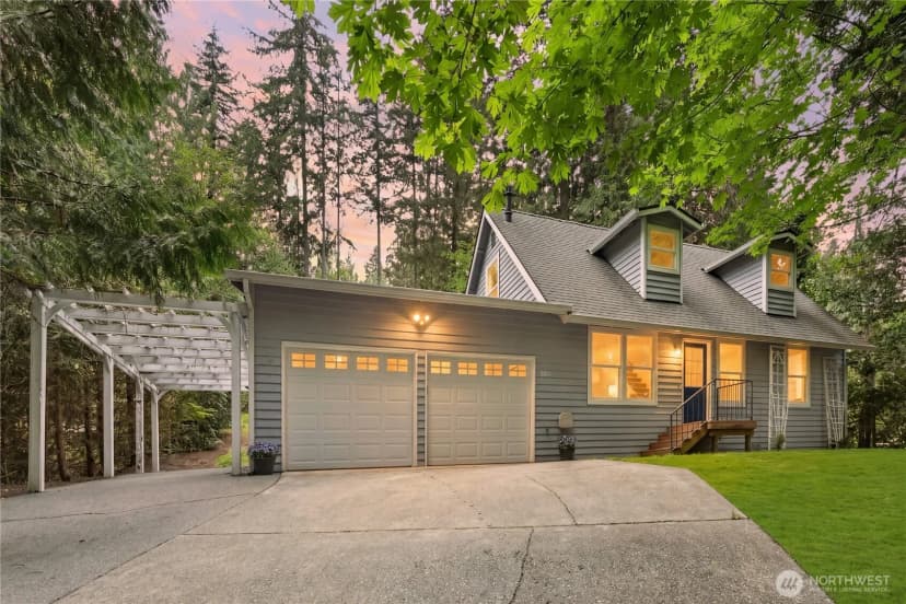Property photo for 3211 W Ames Lake Drive Ne, Redmond