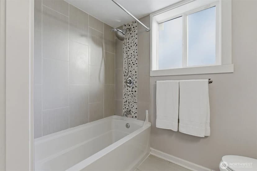 Property photo for 6427 182nd Place Sw, Lynnwood photo 28