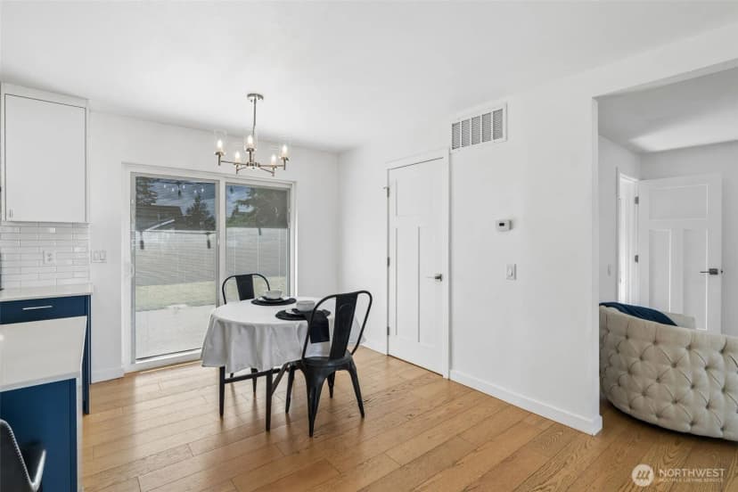 Property photo for 25733 19th Avenue S, Des Moines photo 16