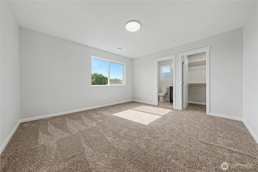 Property photo for 455 N Fifth Avenue, Connell photo 3