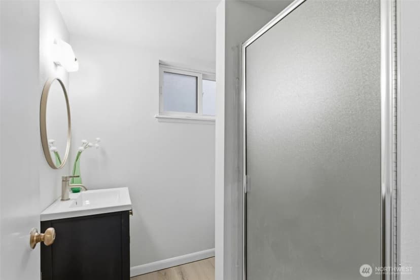 Property photo for 16532 34th Avenue Ne, Lake Forest Park photo 30