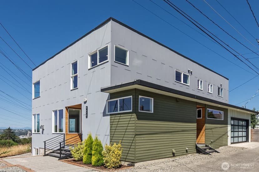Property photo for 4524 12th Avenue S, Seattle photo 2